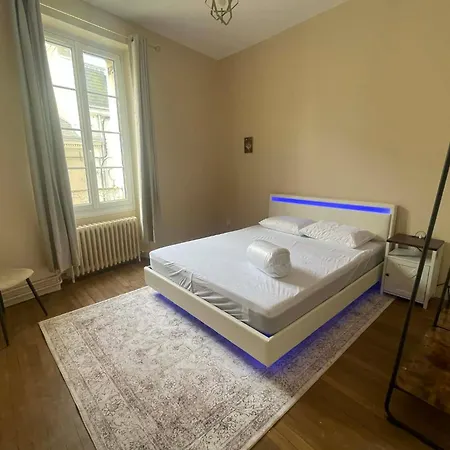شقة Le Louis D'or Beaumont-sur-Sarthe